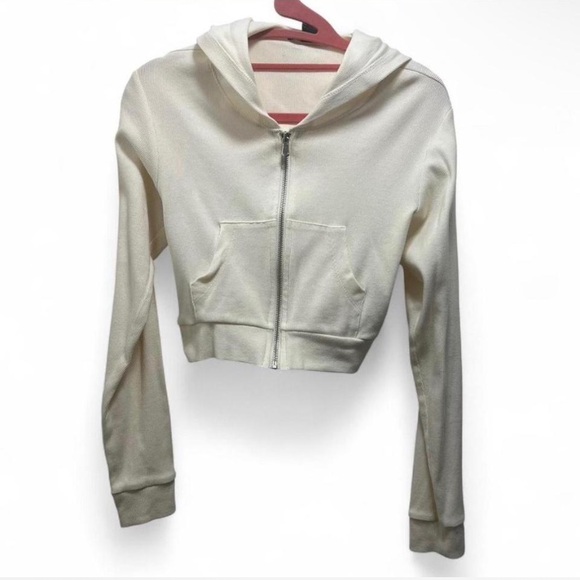 Forever 21 Tops - Forever 21 Cream Cropped Zip-Up Ribbed Hoodie